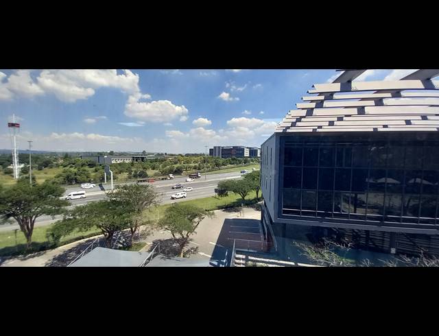 781M² OFFICE TO LET IN WOODMEAD